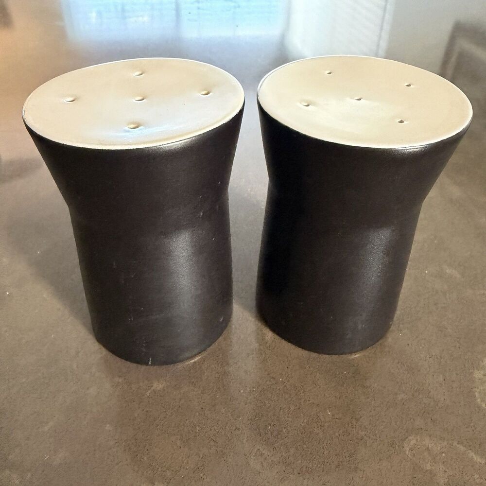 Mikasa Mid Century Modern MCM Studio Black White Salt & Pepper Shakers Vtg
